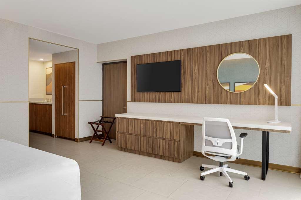 Hilton Garden Inn San Jose Airport City Mall Alajuela Oda fotoğraf
