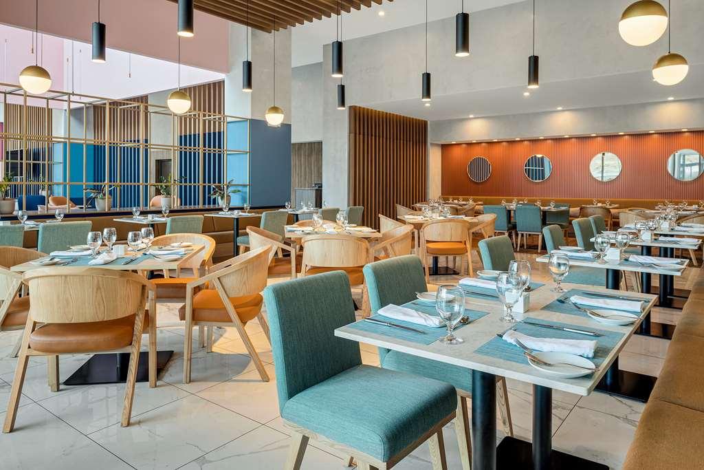Hilton Garden Inn San Jose Airport City Mall Alajuela Restoran fotoğraf
